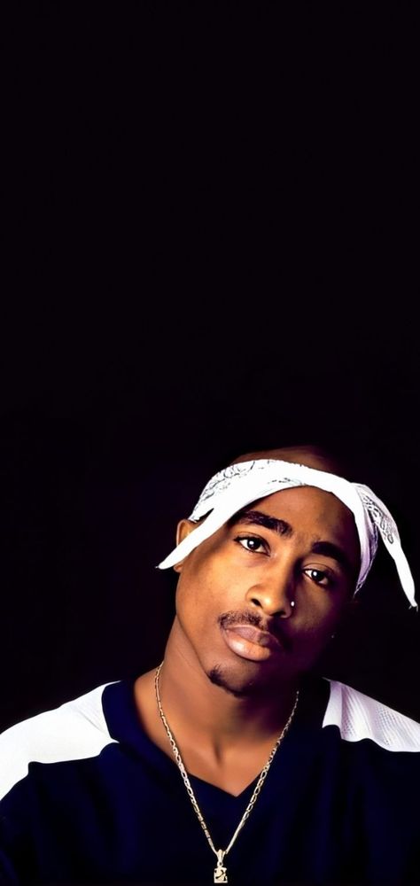 90s Rap Aesthetic, Rap Clothes, Tupac Videos, Tupac Photos, 2pac Videos, Tupac Makaveli, Tupac Wallpaper, Tupac Pictures, 90s Hip Hop Fashion