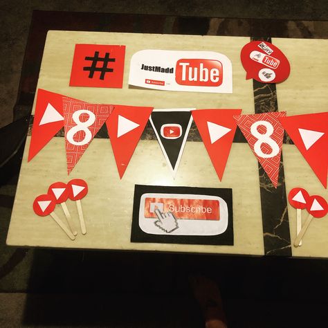 Youtube Themed Birthday Party, Youtube Birthday Party Ideas, Social Media Theme Party, Youtube Birthday Party, Bob Marley Birthday, Sweet 16 Masquerade Party, Youtube Theme, Youtube Birthday, Youtube Party