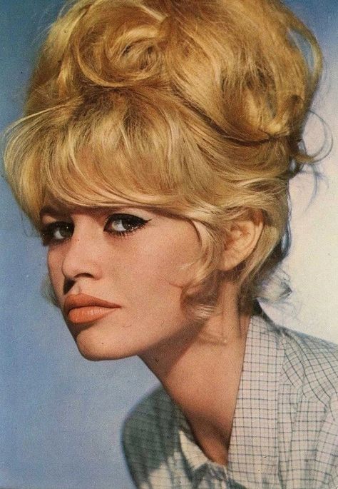 Bardot Updo, Bridget Bardot Hair, Bardot Hair, Bridgette Bardot, Bridget Bardot, Soft Gamine, French Actress, Sophia Loren, Beauty Icons