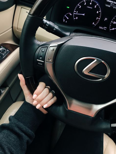 Driving Lexus Aesthetic, Lexus Aesthetic Girl, Lexus Interior, Dream Cars Lexus, Best Suv Cars, New Lexus, Girls Driving, Vision Board Photos, Luxury Lifestyle Fashion