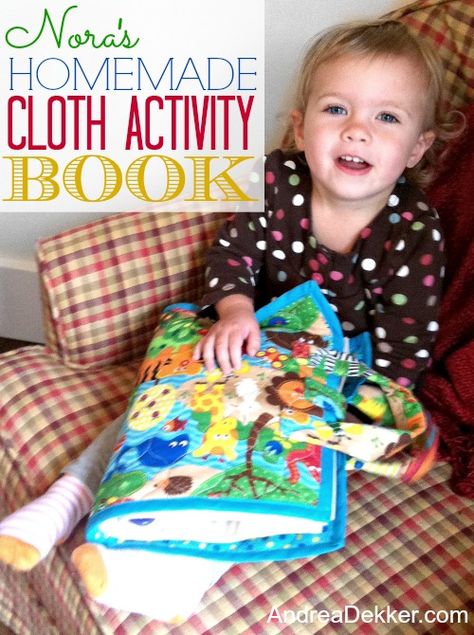 Childrens Sewing Projects, Quite Book Ideas, Busy Book Ideas, Quiet Book Cover, Activity Books For Kids, Activity Books For Toddlers, Cloth Books, Quiet Book Templates, Diy Quiet Books