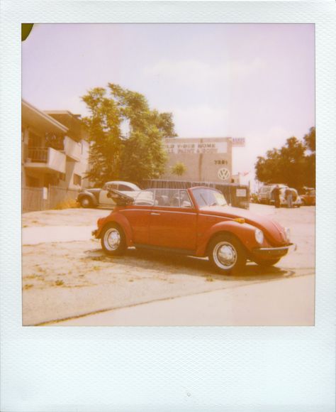 https://flic.kr/p/sJ4U6R | TC's Old V-Dub Home | my first Polaroid 600 photo Old Polaroid Pictures, Polaroid 600 Pictures, Old Polaroid, Retro Polaroid, 60s Photos, Nostalgic Photos, Room Collage, Polaroid 600, Victorian Home Decor