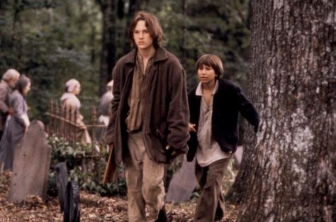 Costumes for BFFs: Tom Sawyer and Huckleberry Finn #jttlove Tom Sawyer And Huckleberry Finn, Brad Renfro, 90s Boys, Jonathan Taylor Thomas, 1995 Movies, Jonathan Taylor, Duo Halloween Costumes, Scrapbook Images, Huckleberry Finn