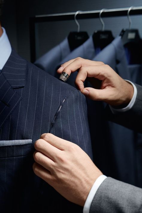 Tailor Astethic, Suit Details Men, Suit Aesthetic Mens, Hugo Boss Suit Men, Suit Moodboard, Tailoring Aesthetic, Bespoke Aesthetic, Men Tailored Suit, Mens Tailoring