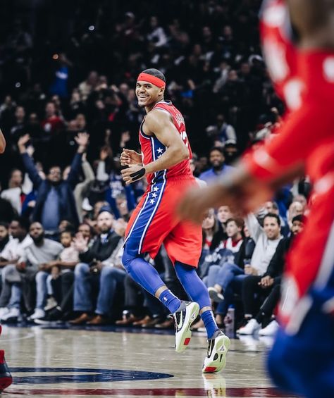 Tobias Harris, United Center, Nba Season, Brooklyn Nets, National Basketball Association, Nba Finals, Nba Basketball, The National, Philadelphia