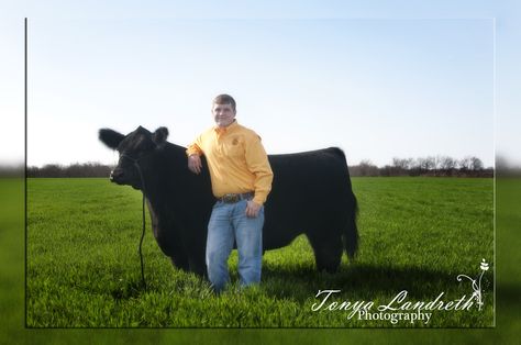 Senior | senior guy with show steer Show Cattle Senior Pictures, Steer Photography, Award Shelf, Livestock Pictures, Ffa Pictures, Sr Pictures, Cow Photography, Senior Photos Boys, Country Photography