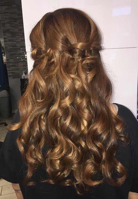 30 golden brown color ideas-  Two-Toned-Hazelnut-Brown Brown Hair Cuts, Coffee Brown Hair, Golden Brown Hair Color, Color Castaño, Fun Hairstyles, Coffee Hair, Brown Hair Color Ideas, Golden Brown Hair, Brown Hair Looks