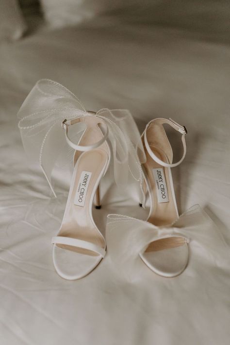 Kasut Pengantin Perempuan, Kasut Kahwin, Bridal Heels, Fancy Shoes, Shoe Inspiration, Shoe Inspo, Aesthetic Shoes, Wedding Heels, Bride Shoes