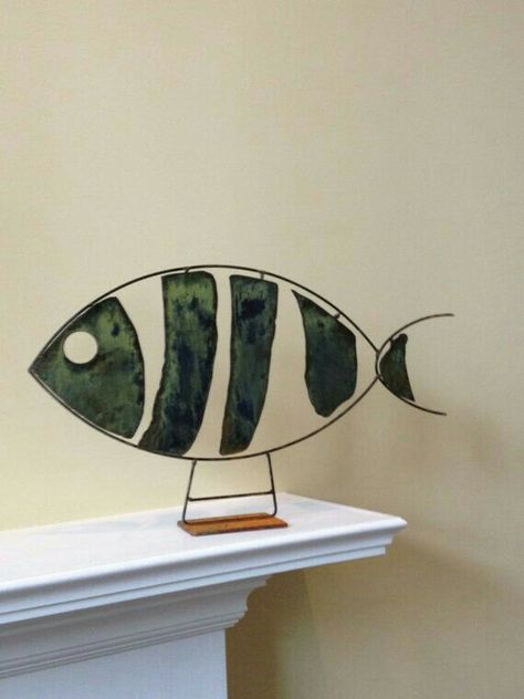 Scrap Metal Sculpture, Metal Fish, Metal Welding, Fish Sculpture, Metal Garden Art, Sculpture Metal, Junk Art, Steel Art, Metal Art Sculpture