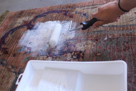 Diy Rug Painting, Rug Makeover, Diy Floors, Diy Kitchen Makeover Ideas, Painting Rugs, Area Rugs Diy, Decor Makeover, Diy Rugs, Painting Styles