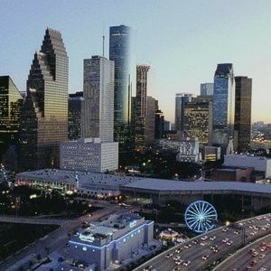 Houston Tx Aesthetic, Houston Texas Aesthetic, Houston Aesthetic, Town Scenery, Texas Attractions, Houston Texas Skyline, Houston Tattoos, City Life Photography, Houston Skyline