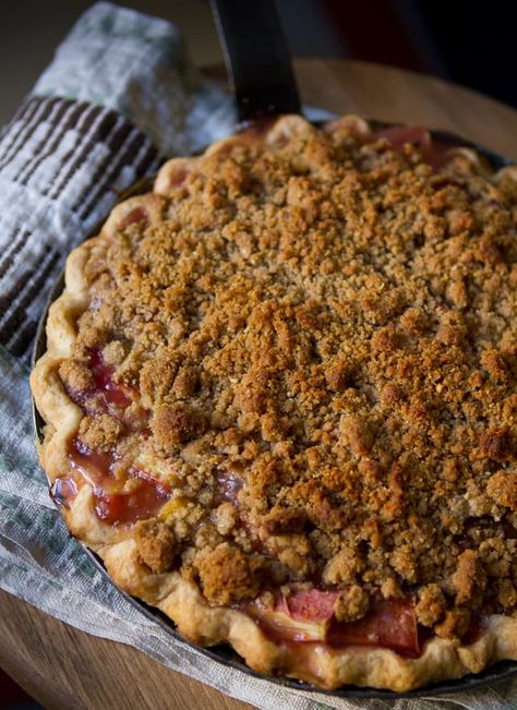 Spring Recipe: Rhubarb Crumble Pie — Recipes from The Kitchn | The Kitchn Rhubarb Crumble Pie, Crumble Pie, Rhubarb Desserts, Spring Recipe, Rhubarb Crumble, Pie Crumble, Rhubarb Pie, How To Make Pie, Rhubarb Recipes