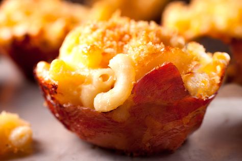 This Prosciutto-Wrapped Macaroni and Cheese Cup recipe is baked inside individual crispy prosciutto cups for the perfect party snack. Mac And Cheese Cups, Cheese Cups, Potluck Ideas, Prosciutto Wrapped, Muffin Tin Recipes, Potluck Dishes, Macaroni Cheese, Om Nom, Sangria