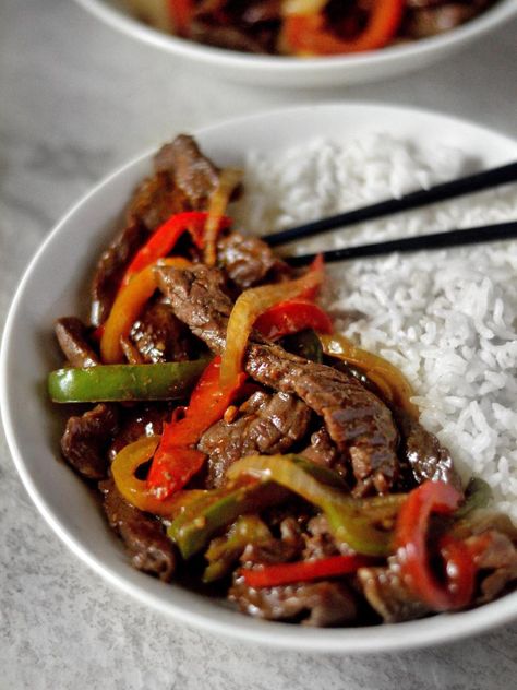 Pepper Steak Recipe - Coop Can Cook Chinese Pepper Steak Recipe, Peper Steak, Coop Can Cook, Easy Beef Stir Fry, Beef And Veggies, Chinese Pepper Steak, Steak And Rice, Pepper Steak Recipe, Steak Sandwiches