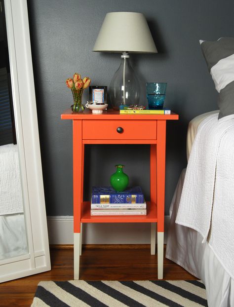 Katie's DIY dipped nightstand  Ikea Hemnes nightstand hack Creative Nightstand Ideas, Ikea Hemnes Nightstand, Hemnes Nightstand, Ikea Nightstand, Nightstand Ideas, Modern Farmhouse Diy, Ikea Dresser, Minimalist House, Прикроватные Тумбочки