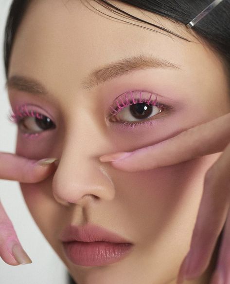 Bright Pink Makeup, Pink Mascara, Mekap Mata, Smink Inspiration, Makeup Mistakes, Ethereal Makeup, Dope Makeup, Cute Makeup Looks, Asian Eye Makeup