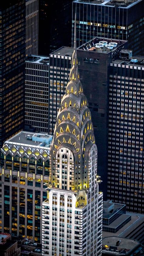 The Chrysler Building, Building From Above, New York City Photos, To Do In New York, Honeymoon Places, Skyscraper Architecture, Nyc Aesthetic, Chrysler Building, Ny City