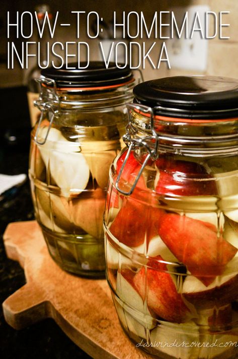 Homemade infused pear and apple vodka Apple Infused Vodka, Pear Infused Vodka, Recipe Using Pears, Fruit Infused Vodka, Homemade Booze, Infused Alcohol, Homemade Vodka, Homemade Liqueur, Homemade Liqueur Recipes