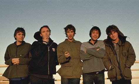 INTERVIEW: The Verve Guitarist Nick McCabe Revisits “Urban Hymns” 20 Years Later Urban Hymns, Richard Ashcroft, Bittersweet Symphony, Classic Album Covers, The Verve, Music Magazine, Northern Soul, Music Magazines, Music Aesthetic