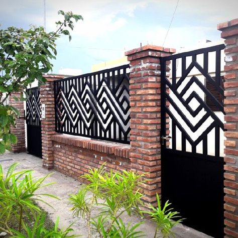 Home Decor Ideas Gates-Home Decor Ideas-Home Decor Ideas Living room Fence Grill Design Modern, Boundary Grill Design, Wall Boundary Design, Boundary Wall Grill Design, Metal Fence Ideas, Doors Front Entrance, Green Front Door, Porte In Ferro, Entrance Home