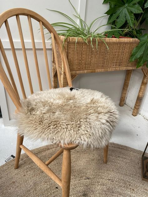 Oyster Sheepskin Seat Pad , Genuine Sheepskin , Oyster Colour Sheepskin, Soft Neutral Oyster , Oyster Fluffy Seat Pad , - Etsy UK Large Sheepskin Rug, Ercol Chair, Orange Accessories, Gold Cushions, Sheepskin Rug, Handmade Gift Wrap, Wishbone Chair, Seat Pads, Chair Pads