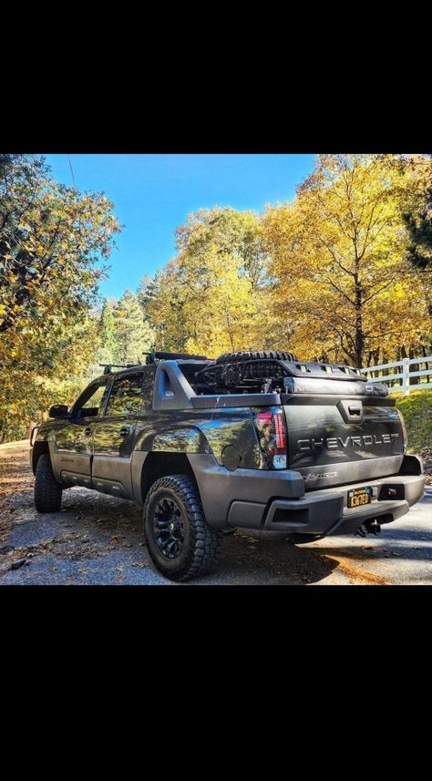 Avalanche Truck, Truck Bed Storage, Chevy Silverado 2500, Chevy Avalanche, Escalade Ext, Chevrolet Avalanche, Truck Bed, Chevy Silverado, Chevy Trucks