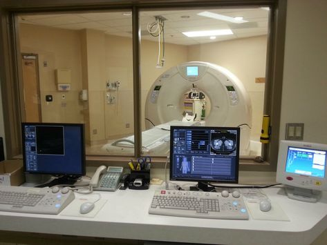 CT Scan Room X Ray Room Hospital, Ct Scan Aesthetic, Ct Scan Room, Radiologist Aesthetic, Radiology Aesthetic, X Ray Room, Rad Tech Student, Medical Physics, Radiation Therapist