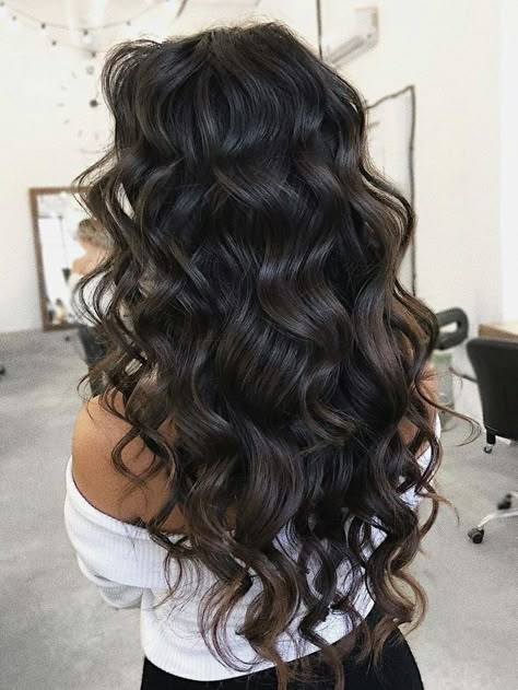 Boho Curls Wedding, Wedding Hairstyles For Long Hair Volume, Long Curls Bridal Hair, Long Dark Wedding Hairstyles, Long Curled Black Hair, Curled Hairstyles With Volume, Curled Hair From Front View, Long Dark Curled Hair, Wedding Hair Bouncy Curls