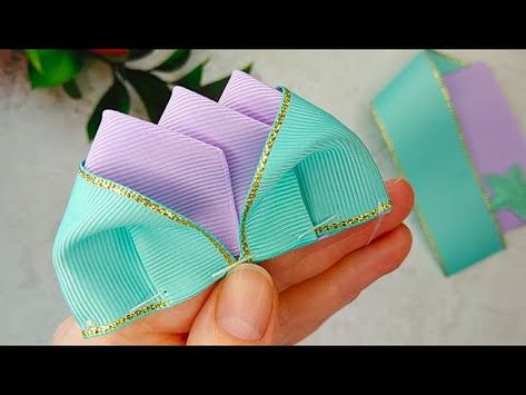 Boutique Hair Bows Diy, Tsagaan Sar, Diy Bow Holder, Diy Baby Hair Bows, Ribbon Bow Tutorial, Hair Bows Diy Ribbon, Hair Bow Video, Ribbon Curls, Hair Bow Tutorial