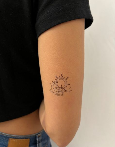 Unique Sun Moon Tattoo, Sun And Moon Tattoo Aesthetic, Tattos Ideas Minimalista, Moon Tattoo Back Of Arm, Delicate Sun Tattoo, Fine Line Sun And Moon Tattoo, Small Upper Arm Tattoos For Women, Small Tatoos Woman, Tatoos Sun