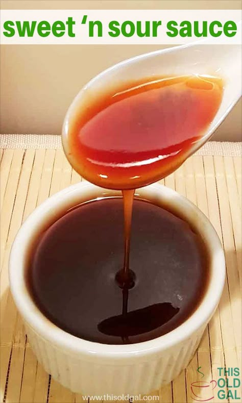 Easy Sweet And Sour Sauce Recipe, Easy Sweet And Sour Sauce, Sweet N Sour Sauce, Recipe Sweet And Sour Sauce, Sweet N Sour Sauce Recipe, Asian Dipping Sauce, Chinese Food Recipes, Homemade Chinese Food, Sweet And Sour Sauces