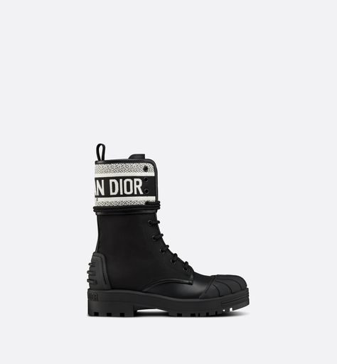 Tenis Dior, Dior Boots, Bota Over, Dior Book, Dior Book Tote, Christian Dior Couture, Dior Couture, Low Boots, Dior Shoes