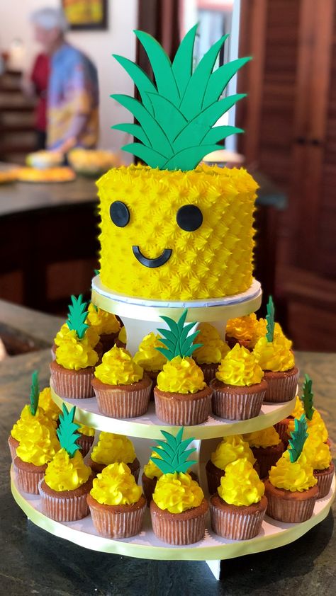 2nd Birthday Hawaiian Party, Hawaiian Cupcake Cake, Hawaiian Theme Cupcakes Luau Birthday, Hey Bear Pineapple Cake, Summer Party Cake Birthday, Luau Night Party, Hawaiian Cake Ideas Luau Birthday Themed Cupcakes, Cake That Looks Like A Pineapple, Pineapple Themed Cupcakes