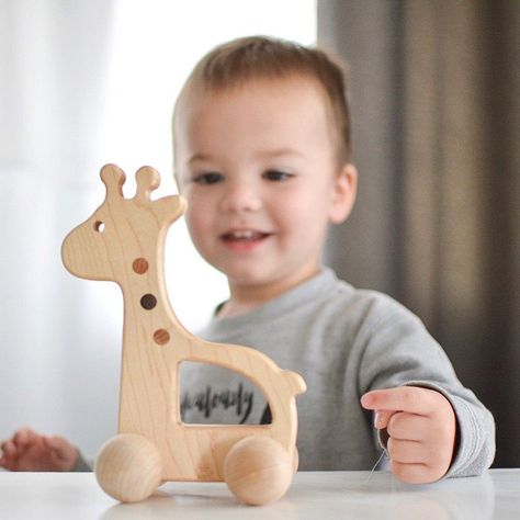 Wooden Push Toys, Wood Baby Toys, Wooden Toys Design, Wooden Educational Toys, Wooden Toy Cars, Wooden Toys For Toddlers, Making Wooden Toys, Wooden Toys Plans, Push Toys