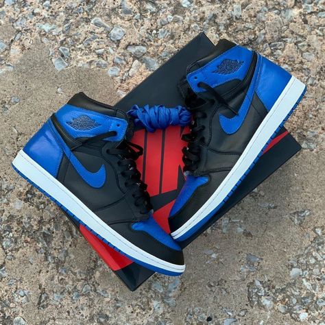 Air Jordan 1 Mid Royal Blue, Air Jordan 1 Royal Blue, Jordan 1 Royal Blue, Blue Air Jordan 1, Jordan 1 Royal, Jordan Mid, Blue Toes, Blue Air, Retro 1