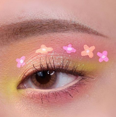 Makeup Pictorial, Cute Eye Makeup, Face Paint Makeup, Ulzzang Makeup, Eye Makeup Designs, Simple Eye Makeup, Fancy Makeup, Creative Eye Makeup, Asian Eye Makeup