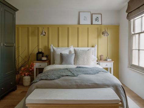 Decorating With Yellow, Mustard Bedroom, Mustard Yellow Bedrooms, Bedroom Decorations, House Bedrooms, Yellow Bedroom, Yellow Bathrooms, Bedroom Panel, Georgian Homes