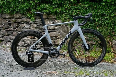 Best Bike Kit on Instagram: “Parlee RZ7 • Sram Red eTap AXS • Quarq powermeter • Zipp 808/404 wheels.. 📸 @pushcartel ➖➖➖➖➖➖➖➖➖➖➖➖➖ Visit my other page 🔥…”