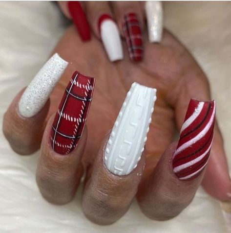 17 Creative Fall Nail Art Ideas for 2023 - thepinkgoose.com Celebratory Nails, Mystery Nails, Pedi Designs, Gel Nails Long, Winter Designs, Plaid Nails, Dip Nails, Sweater Nails, Christmas Nails Acrylic