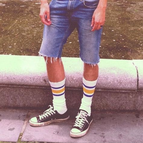 Pin by Bill Vasil on tube socks soccer sports socks men jocks beefcak… Tumblr, Converse Low Cut Outfit, Striped Socks Outfit, Short Converse, Converse Low Cut, Low Cut Outfit, White Runners, Converse Low, Jean Short