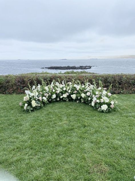 Altar Flowers, Dream Wedding Decorations, Wedding Ceremony Arch, Wedding Arch Flowers, Portugal Wedding, Ceremony Arch, Ceremony Flowers, Floral Arch, Wedding Mood Board