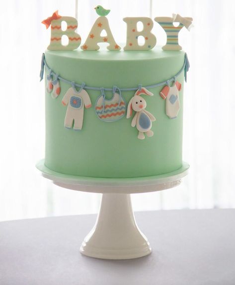 36 Super-Cute Baby Shower Cake Ideas Baby Shower Pasta, Baby Shower Cakes Neutral, Baby Shower Cake Designs, Gateau Baby Shower, Baby Shower Cakes For Boys, Green Cake, Baby Boy Cakes, Gateaux Cake, Baby Birthday Cakes