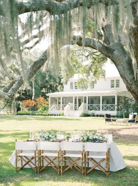 An intimate backyard wedding with Southern charm Southern Charm, Garden Weddings Ceremony, Spring Wedding Dress, Wedding Inspiration Summer, Charming Garden, Floral Studio, Classic Wedding Dress, Southern Wedding, Low Country