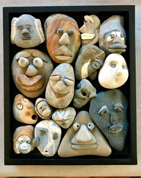 Caillou Roche, Beach Rock Art, Rock Crafts Diy, Rock Faces, Stone Pictures Pebble Art, Rock Sculpture, Diy Rock Art, Rock And Pebbles, Rock Decor