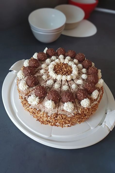 Rocher Torte - Schnelle Gerichte für jeden Tag Ferrero Rocher Torte, Ferrero Rocher