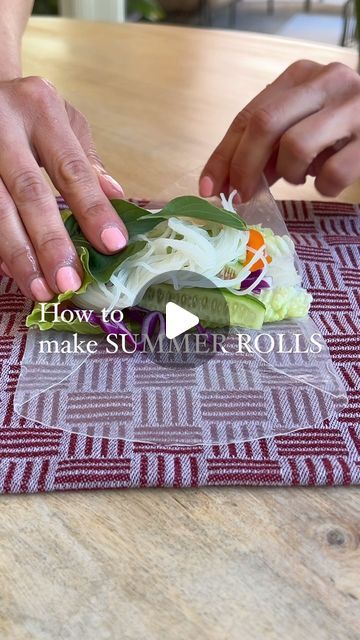 Sanaz on Instagram: "HOW TO make SUMMER ROLLS 🥒🍱 follow @tomatoeswithlemon for everything plant-based!  Full tutorial: 1- Prep the veggies and lay rice paper, a damp towel, a dinner plate, and water out for easy access, ready to use. 2- Pour COOL water into a plate. 3- Quickly & lightly dip each rice paper on each side (let excess water drip); rice paper will be al dente. 4- Place the rice paper on the damp towel (to prevent sticking). 5- Stack veggies within 20 seconds in lettuce (to give it structure and not let the hard veggies break the rice paper); don’t overstuff. 6- Wrap two ways:  a- Like a burrito (keeping a TIGHT ROLL wrap from the bottom, fold each side on the veggies, then tuck and roll).  b- Fold in an inch from each side of the rice paper, then add veggies in the middle and How To Wrap Rice Paper Rolls, Veggie Roll Ups Rice Paper, Keto Rice Paper Wraps, How To Roll Rice Paper Rolls, How To Make Rice Rolls, Rice Paper Salad Rolls, How To Make Rice Paper Rolls, Rice Paper Veggie Rolls, Chicken Spring Roll Recipe Rice Paper