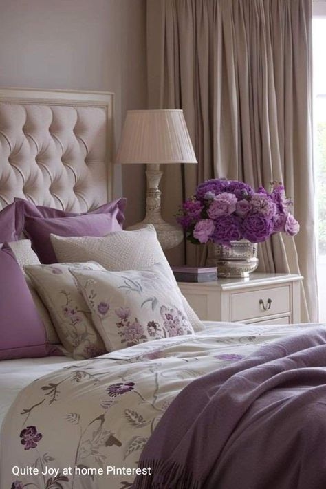 Purple Floral Bedding, Bedroom Paint Ideas, Lavender Bedroom, Lavender Interior, Beige Bedroom Decor, Beautiful Bedroom Colors, Lavender Decor, Earthy Greens, Cute Living Room