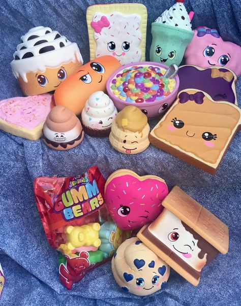 Silly Squishies, Kawaii Stuff, Athletic Outfits, Childhood Memories, Sugar Cookie, Hello Kitty, Yummy Food, Collectibles, Dolls