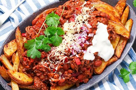 30 Minute Chili, Homemade Chilli, Leftover Chili, Simply Stacie, Wedges Recipe, Cheese Wedge, Quick Appetizers, Beef Chili, Chili Cheese