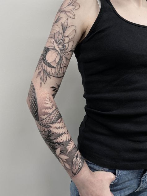 Snake Flower Sleeve, Fern And Snake Tattoo, Magnolia Flowers Tattoo, Snake And Flowers Tattoo Arm, Snake Dotwork, Realistic Snake Tattoo, Snake Tattoo Sleeve, Leg Skeleton, Snake Sleeve Tattoo